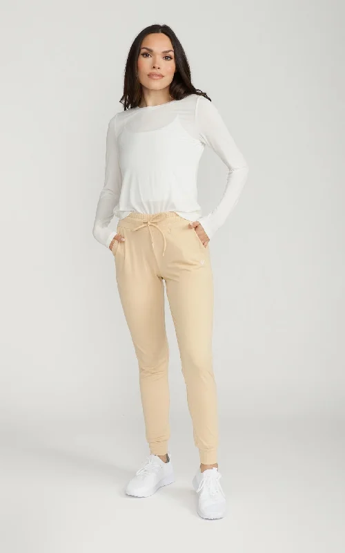 comfortable sweaters for women’s cold weather -The Everyday Long Sleeve in White