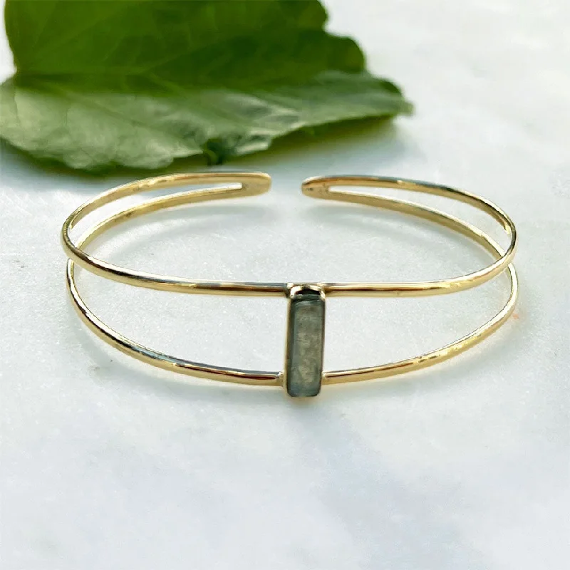 affordable watches for women’s luxury style -Elegant Labradorite Bracelet, India