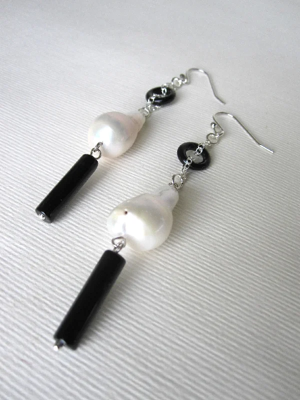 chic pendant necklaces for women’s outfits -Fresh Water Baroque Pearl and Black Agate Earrings