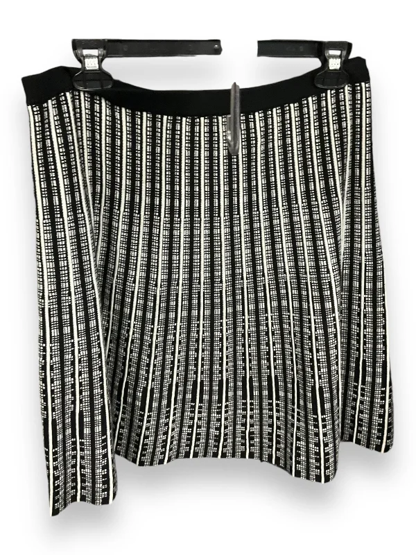 unique women’s skirts for office outfits -Skirt Midi By Anne Klein In White Black, Size: M