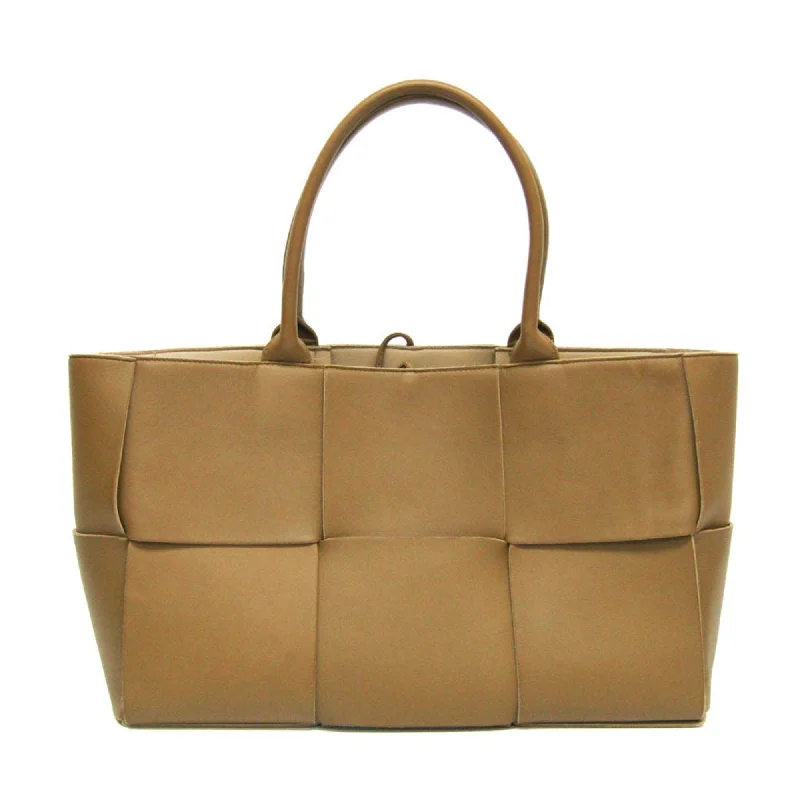 chic women’s bags with metal accents -Bottega Veneta Arco  Leather Tote Bag (Pre-Owned)