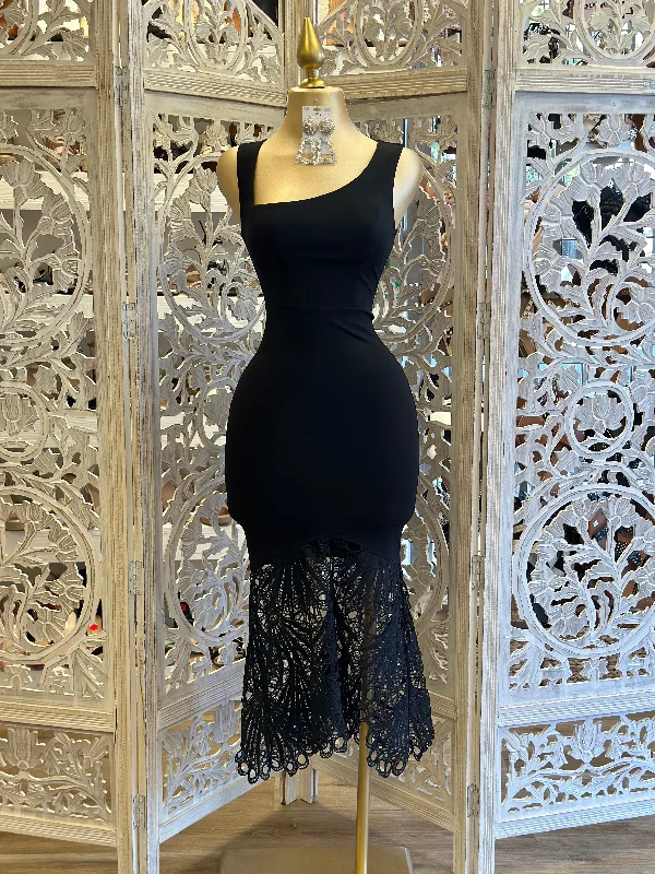 trendy summer dresses for women -Black Assymetrical Lace Dress