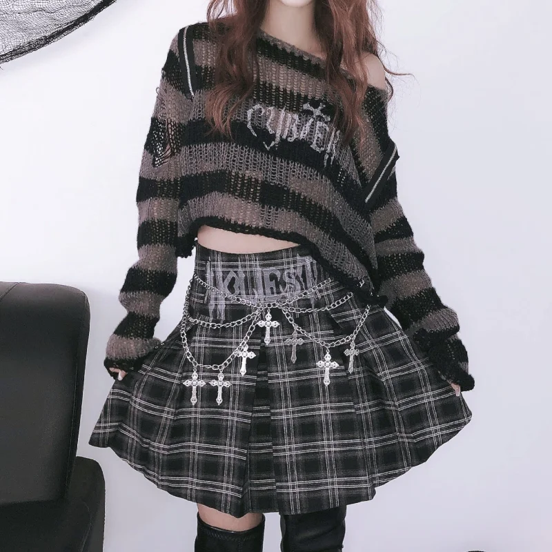 elegant clothing for women’s holiday wardrobe -Women's Grunge Plaid Cross Chain Short Skirt